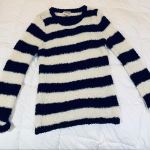 Forever 21 black and white sweater